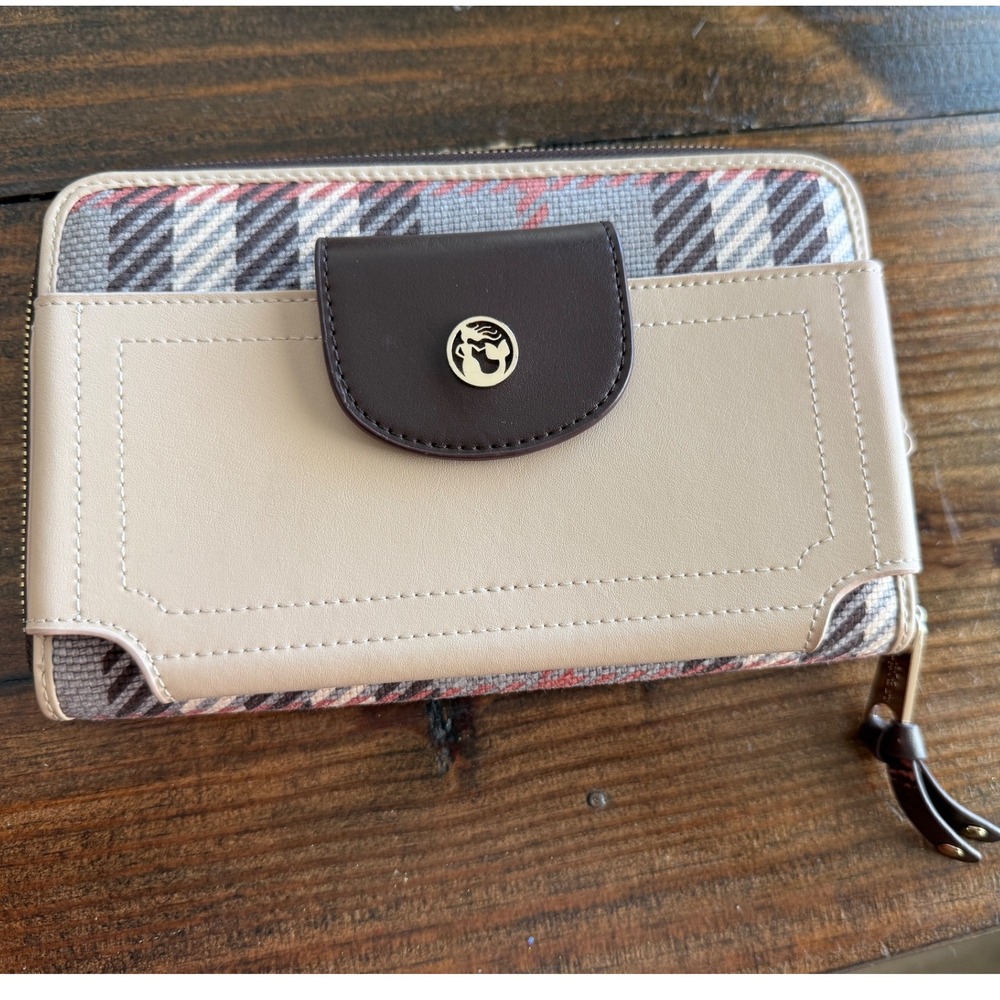 Spartina 449 Wymberly Multi Phone Crossbody Wallet –‎ Strap missing